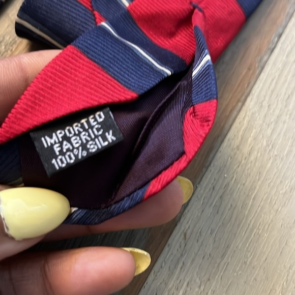 Geoffrey Beene Mens Silk Necktie Red and Blue Striped Men's Tie Formal Party - Picture 4 of 7